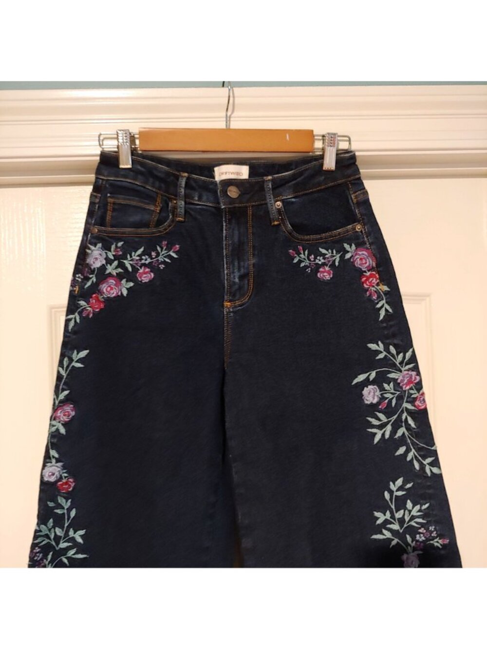 Driftwood Amie Wideleg Culotte Crop Embroidered Denim Jeans Cottage Boho Y2k 26 - Picture 3 of 10